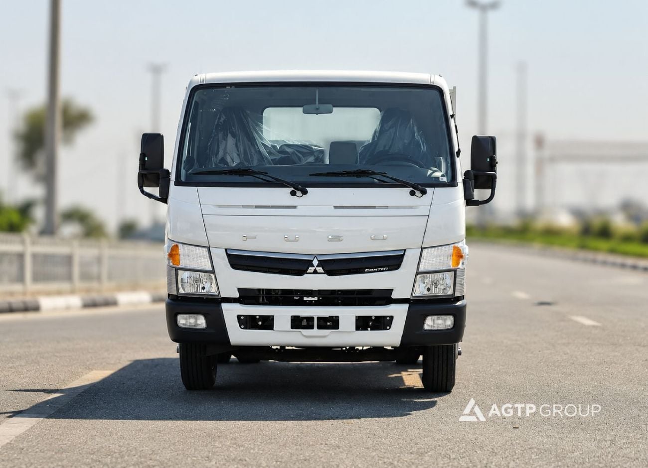 Mitsubishi Canter STANDARD 3.0L Diesel | Manual | TIPPER TRUCK | Single Cab | Hydraulic Tipper | White | GCC Specs | Basic Opti