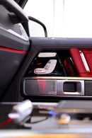 Mercedes Benz G63 AMG G63 MANUFAKTUR EDITION + CARBON INTERIOR + 5 YEARS DEALER WARRANTY + SERVICE CONTRACT