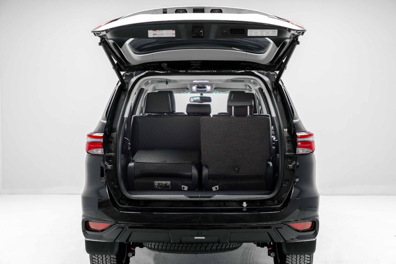 Toyota Fortuner SR5 4.0L - Attitude Black Inside Black | Export