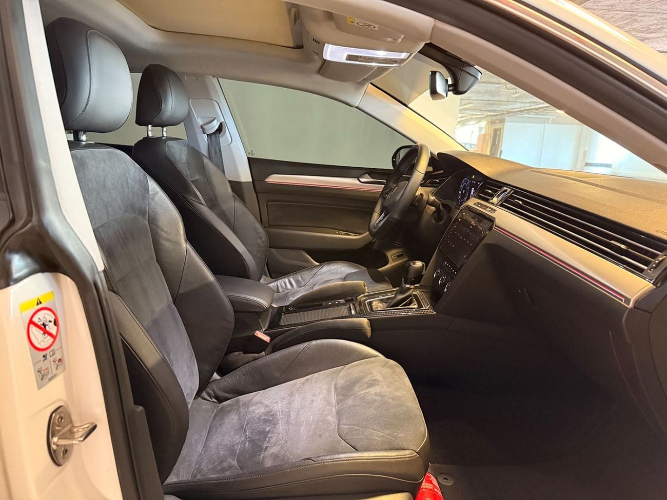 Volkswagen Arteon R LINE AUTOMATIC 2.0TSI SPORT