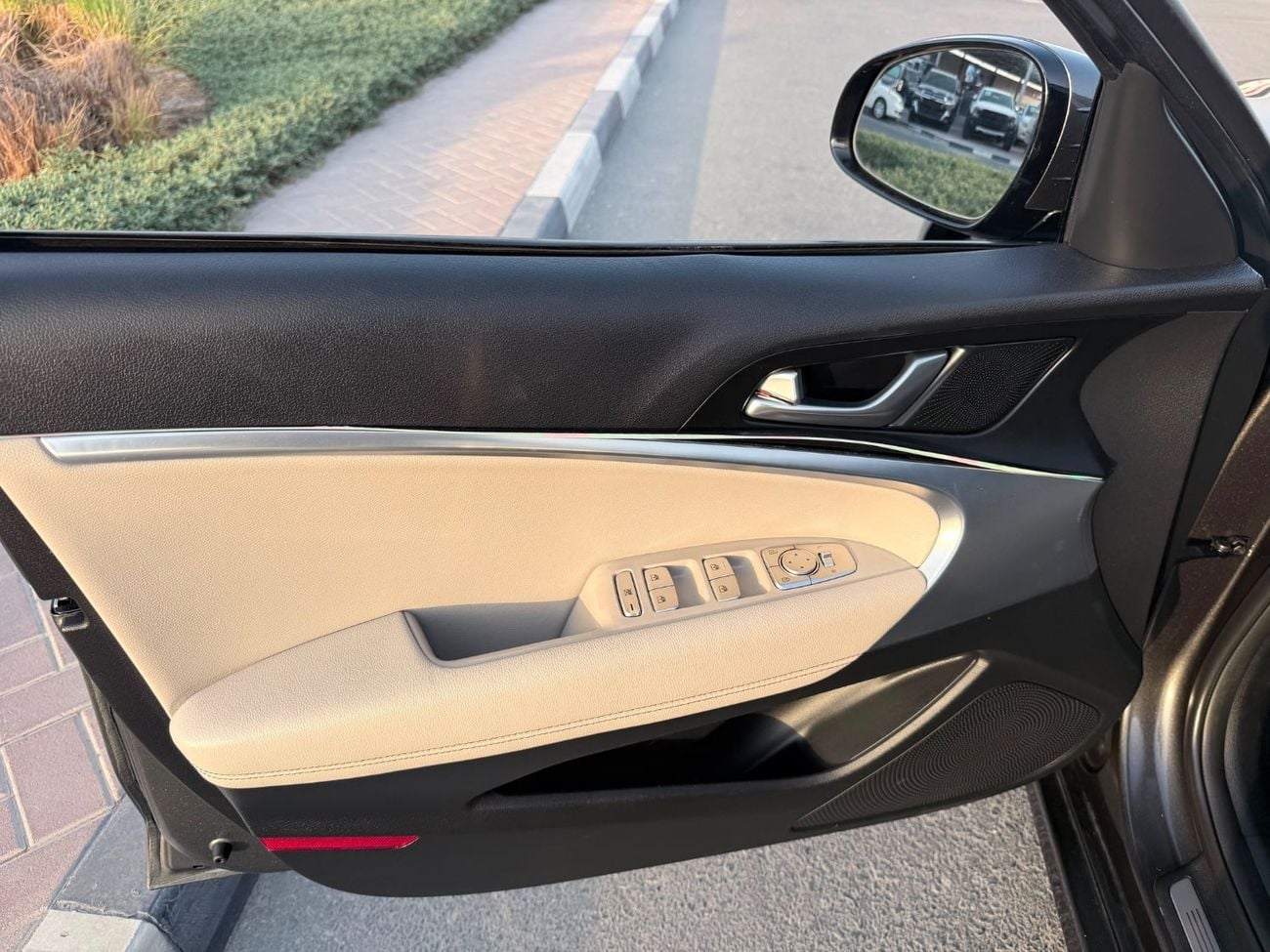 جينيسس G70 PREMIUM *GENESIS G70* Left Hand Full option Specs: *USA* Year: *2022* -*Original 5 Seats* push start BSM