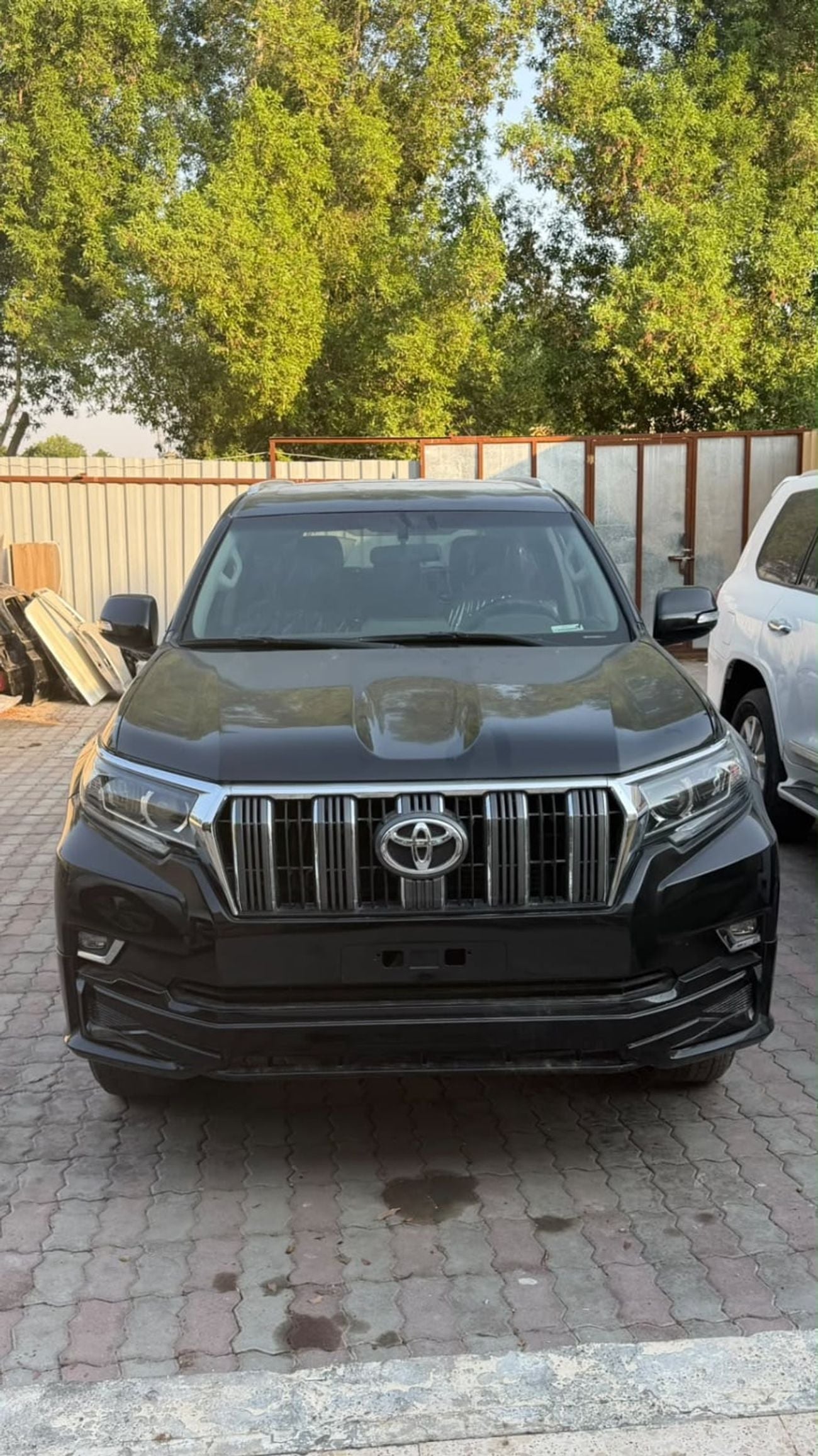 Toyota Land Cruiser VXR