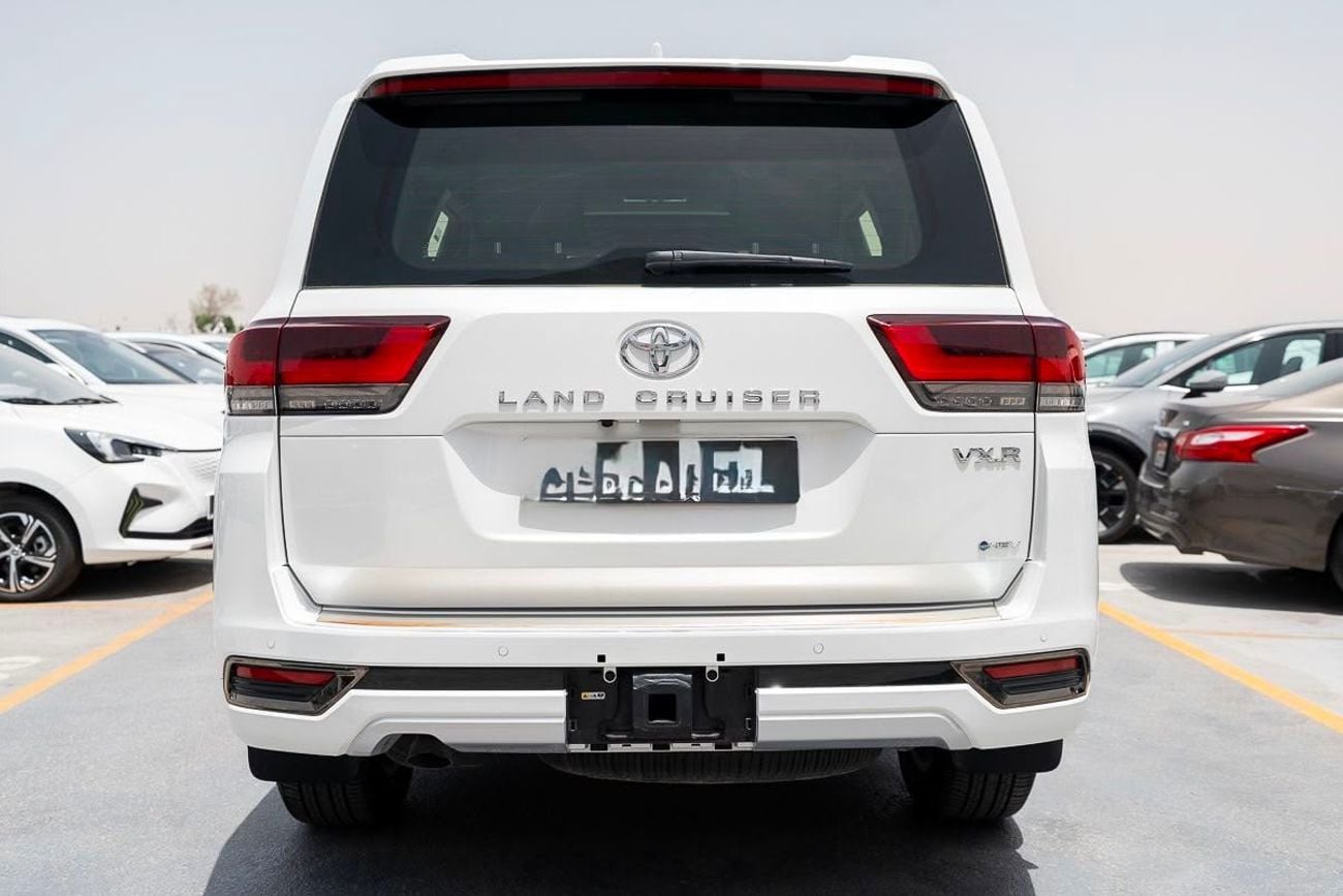 تويوتا لاند كروزر VXR