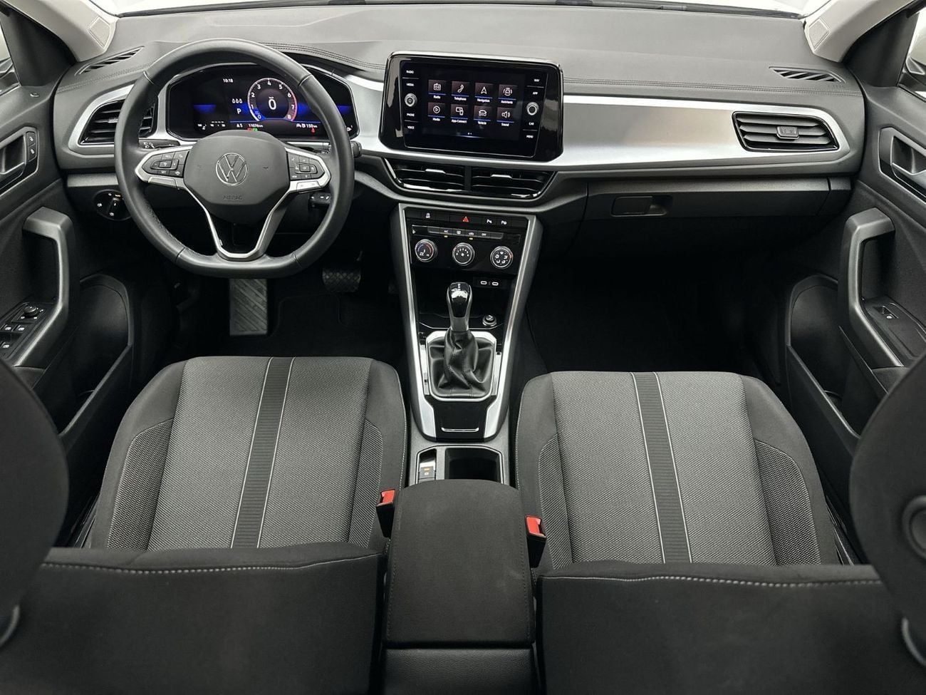 Volkswagen T-ROC LIFE 2L | Smart Crossover with Camera & Park Sensors | VW Certified | GCC Spec