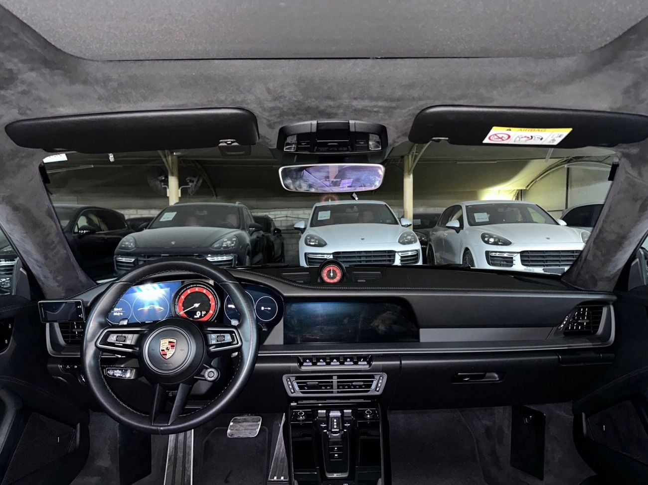 Porsche 911 CARRERA 4S PORSCHE 911 CARRERA 4S 2020 | FULL SERVICE HISTORY | SPORTS CHRONO PACKAGE | SLIDING GLASS SUNROOF