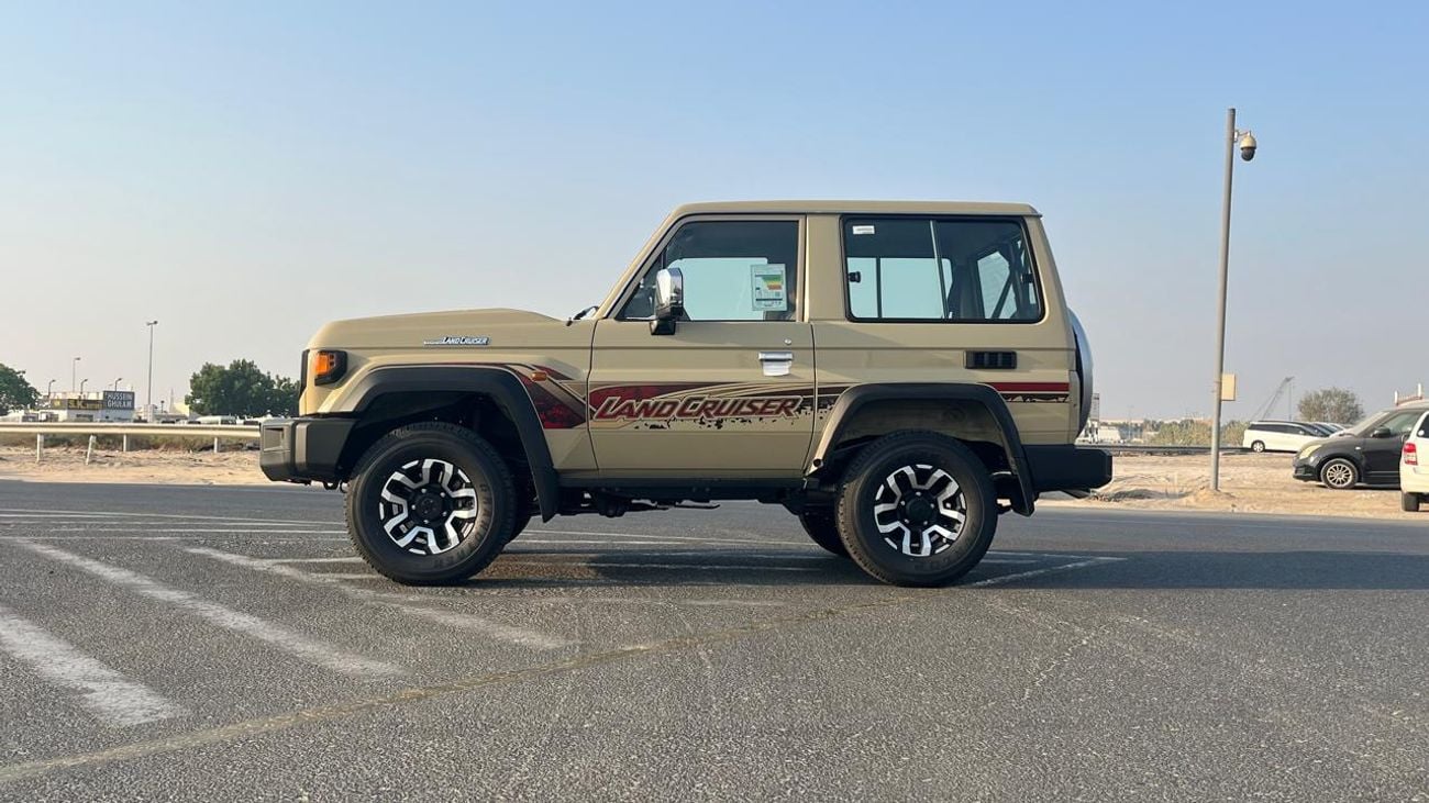 Toyota Land Cruiser 70 LC71 LX