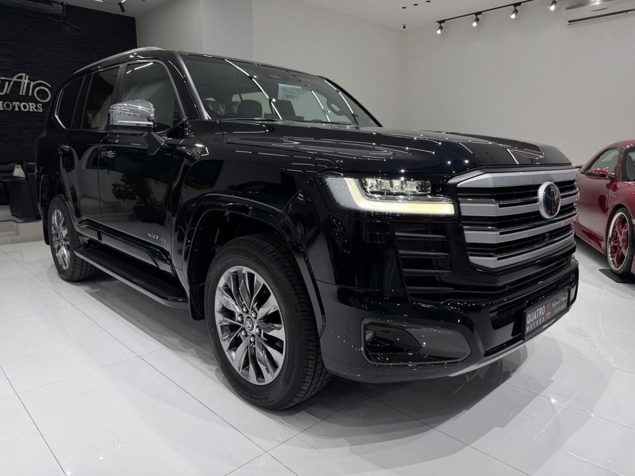 تويوتا لاند كروزر VXR