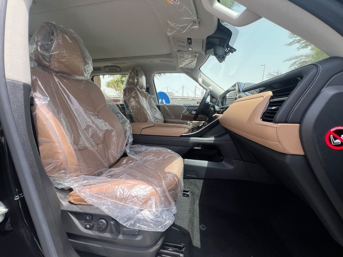 Infiniti QX80 SENSORY BENCH CHAIRS