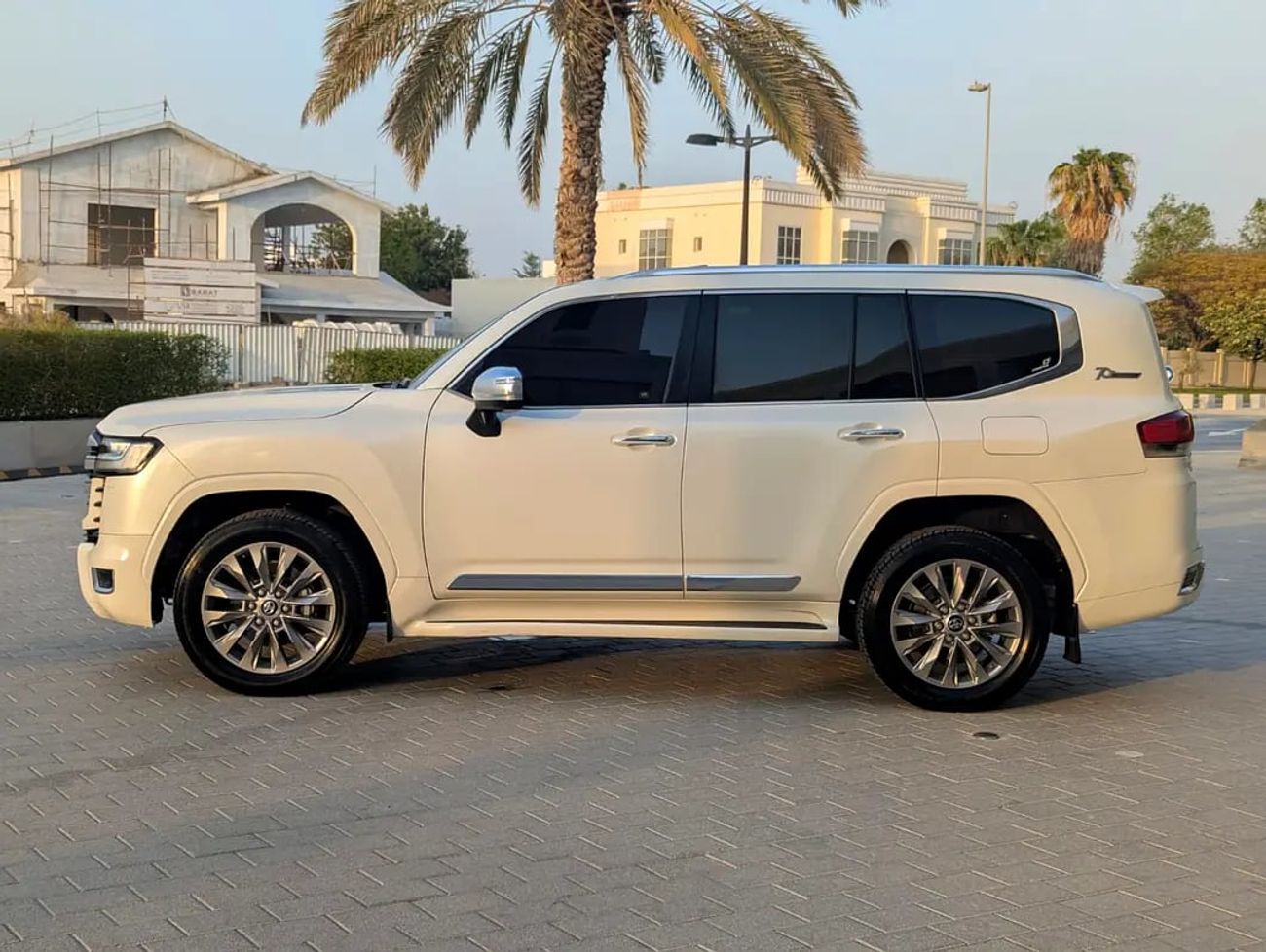 تويوتا لاند كروزر VX مواصفات خليجية، محرك ديزل V6 سعة 3.5 لتر، حالة ممتازة