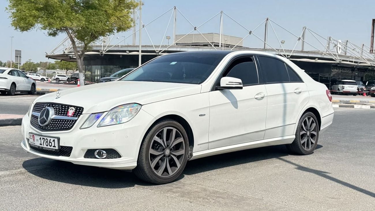 مرسيدس بنز E200 مجلس التعاون الخليجي في حالة جيدة