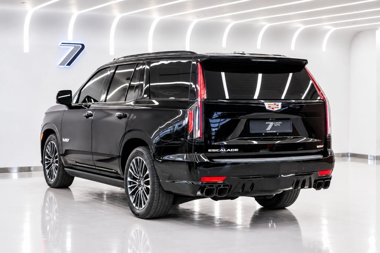 كاديلاك إسكالاد V SERIES مواصفات دول مجلس التعاون الخليجي، محرك V8 فائق الشحن، ضمان وخدمة فعالان