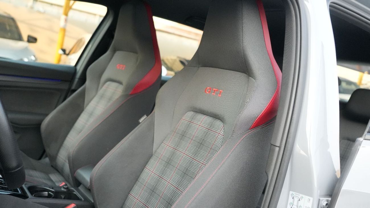 Volkswagen Golf GTI Sport 2.0T || Agency Warranty || Complete Service