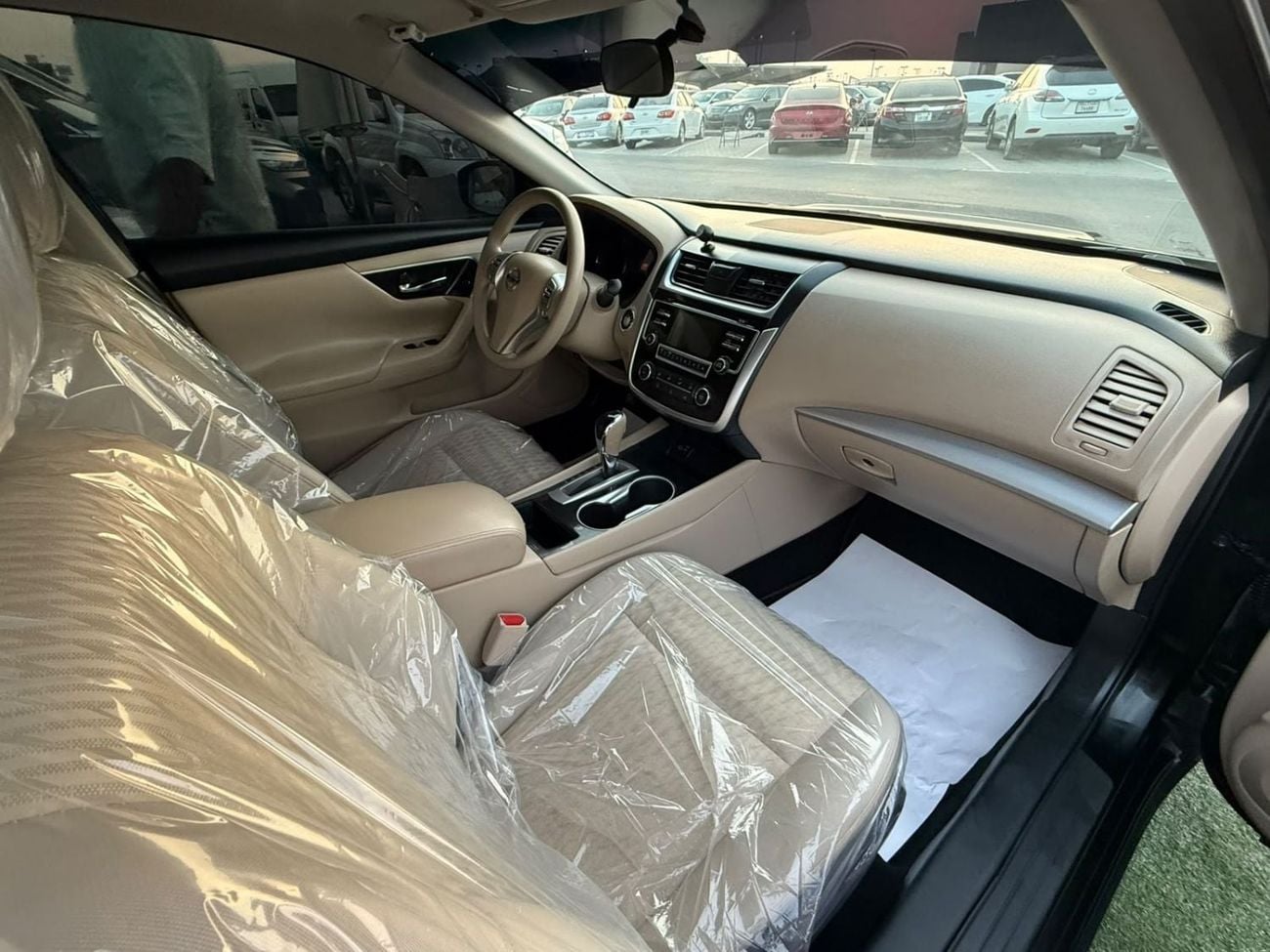 Nissan Altima SV very lightly used, remote start, push-button start