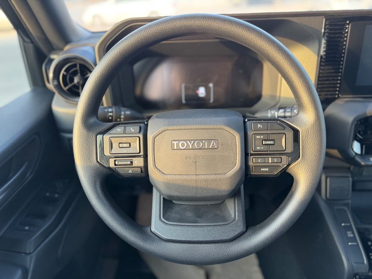 Toyota Land Cruiser EXR BASIC 2.4L PTR 2025