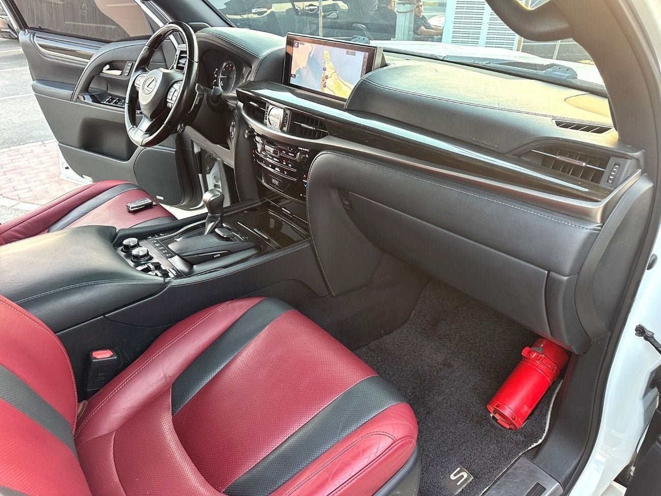 Lexus LX570 PLATINUM SIGNATURE