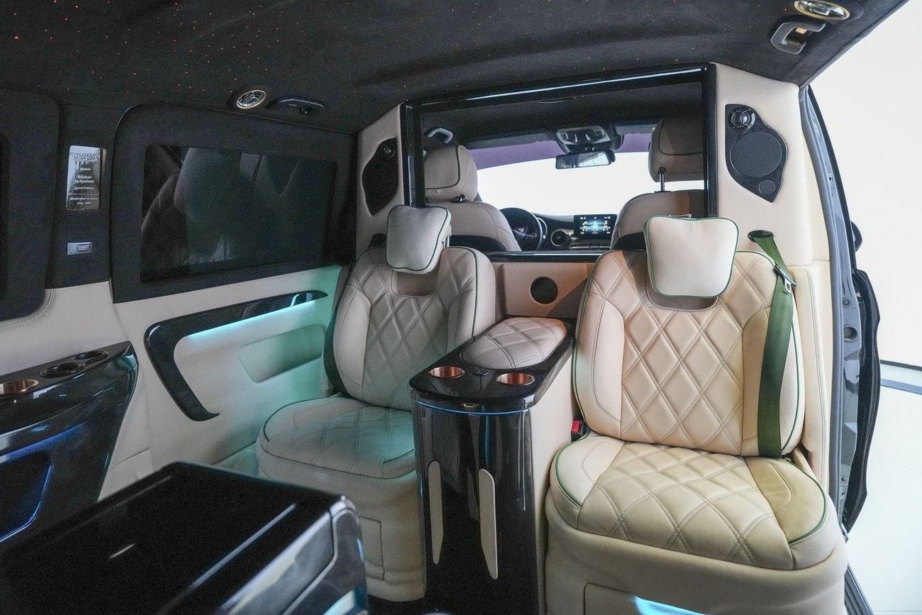 مرسيدس بنز V 250 إصدار MAYBACH الفاخر