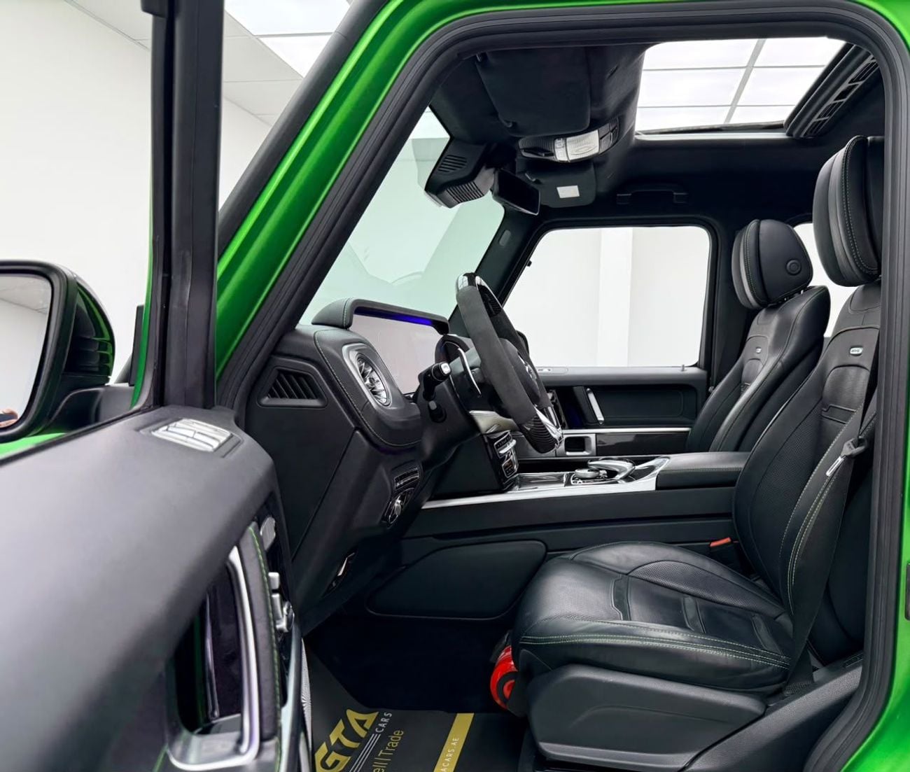 Mercedes Benz G63 AMG STANDARD 2022 Mercedes Benz G63 AMG G Manufaktur, MB Warranty + Service Pack, Carbon Fiber Interior, GCC
