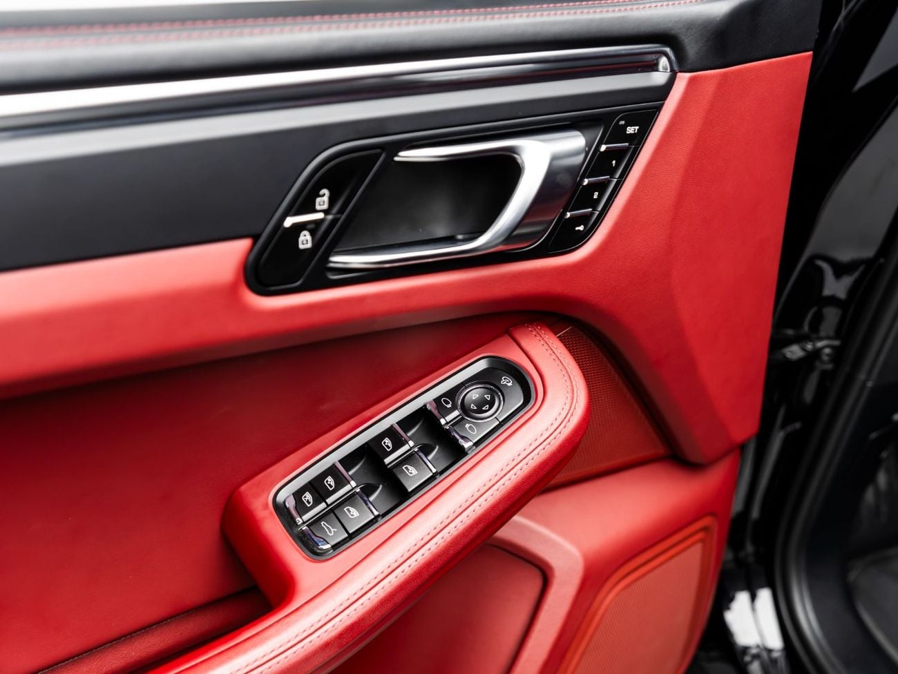 Porsche Macan STANDARD BUY NOW, PAY 2027 | THE BLACKLINE STANDARD | 2027 Porsche Warranty, Full Service History, GCC