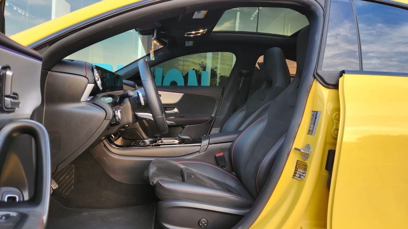 Mercedes Benz CLA250 Premium +