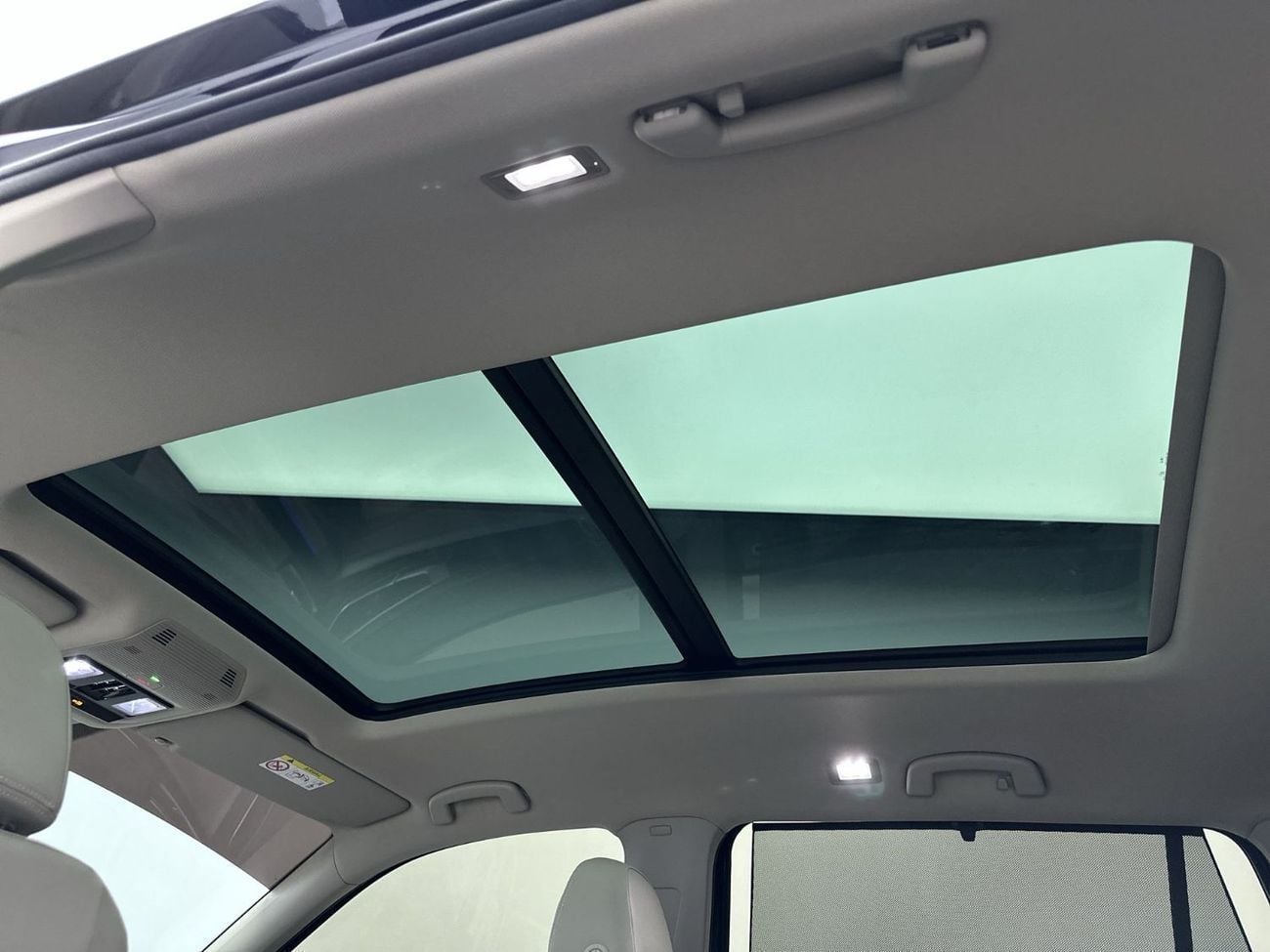 Volkswagen Teramont COMFORTLINE with Sunroof - Leather Seats 2L | VW Certified | Well Maintained