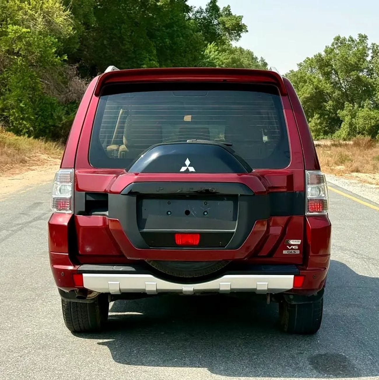 Mitsubishi Pajero GLS GCC Specs