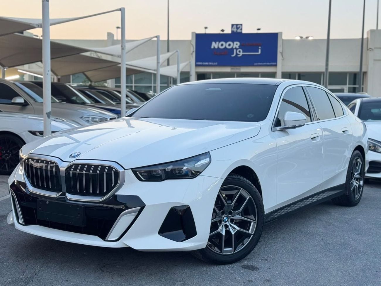 بي أم دبليو 520i M SPORT