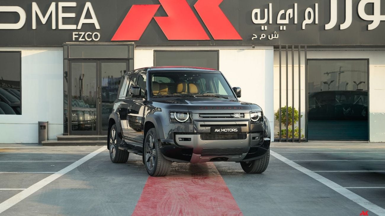 لاند روفر ديفندر 110 ULTIMATE EDITION P525 كارباثيان رمادي-بني فاتح، إصدار 2026 للتصدير فقط
