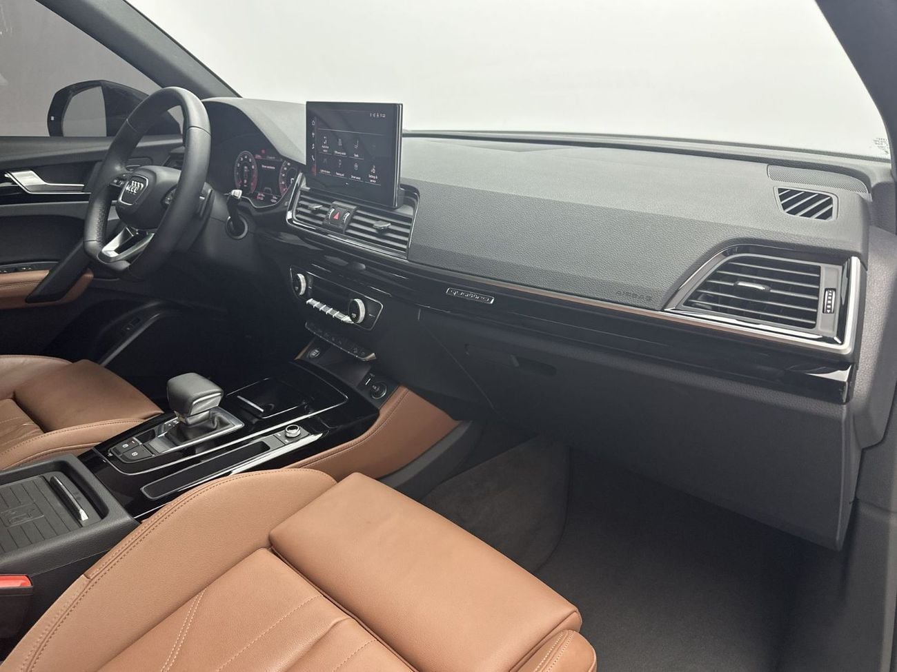 Audi Q5 45 TFSI SPORTBACK S-LINE (Ref# 003106)