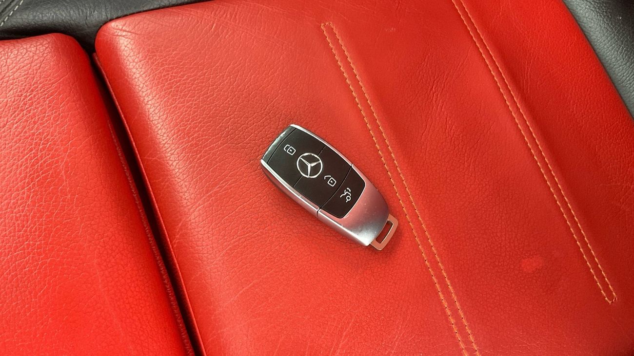 Mercedes Benz A200 PREMIUM PLUS | Guaranteed Warranty | 0 Down Payment