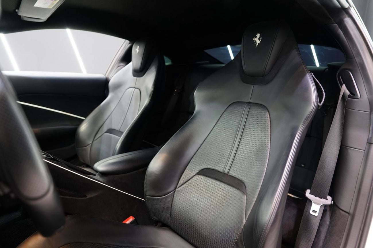 Ferrari Roma Standard Carbon Exterior, Magneride Dual Suspension, JBL Audio!!