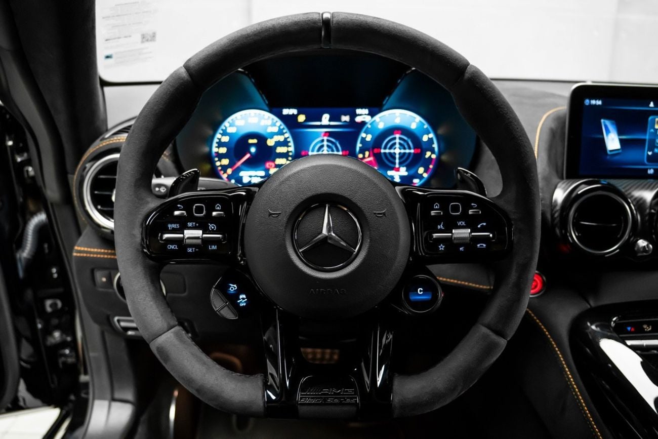 مرسيدس بنز AMG GT BLACK SERIES