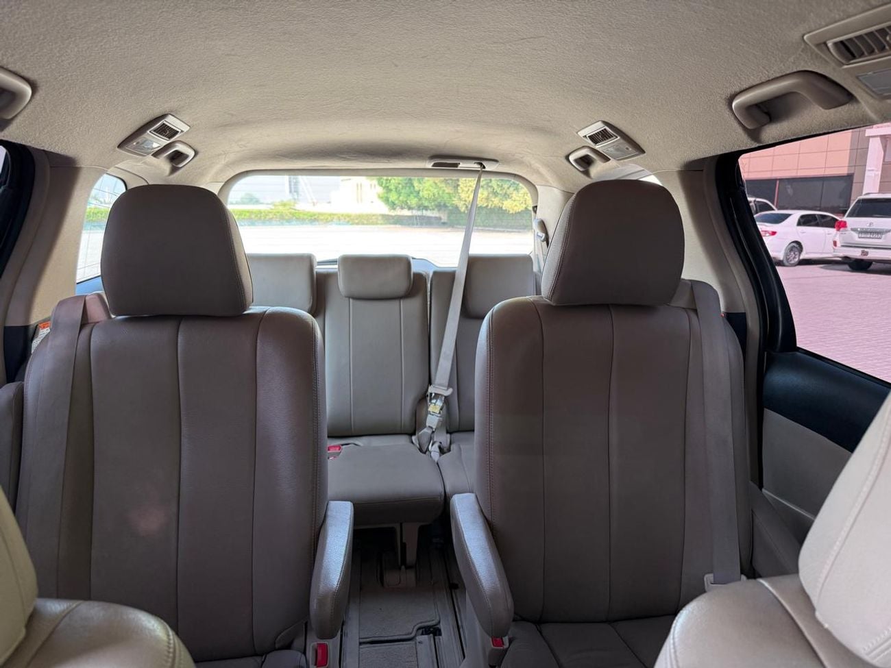 Toyota Previa SE