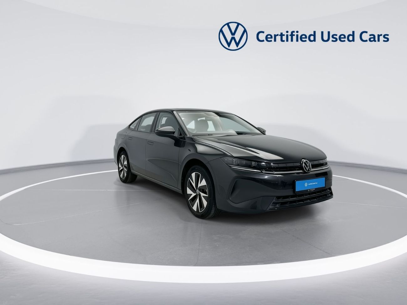 فولكس واجن جيتا TRENDLINE جيتا تريندلاين 1.5 لتر TSI | ناقل حركة أوتوماتيكي DSG بسبع سرعات | سقف بانورامي | كاميرا خلفية | نظا