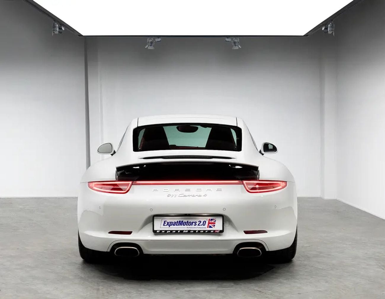 Porsche 911 CARRERA 4 Full Service History • GCC Specs • Outstanding Specification