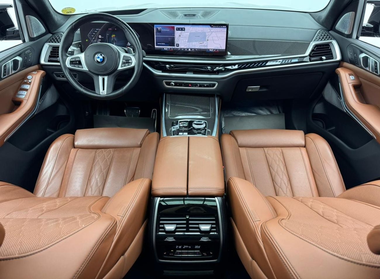 BMW X7 M60i XDRIVE 2024 BMW X7 xDrive, 10/2028 BMW Warranty and Service Pack, BMW Service History, GCC