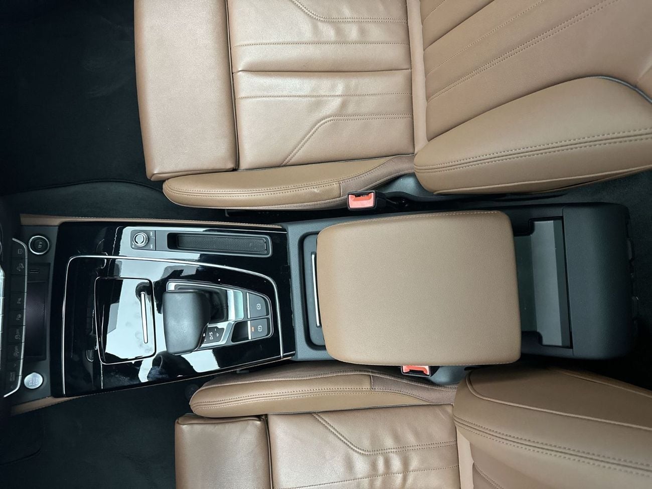 Audi Q5 45 TFSI SPORTBACK S-LINE (Ref#115016)