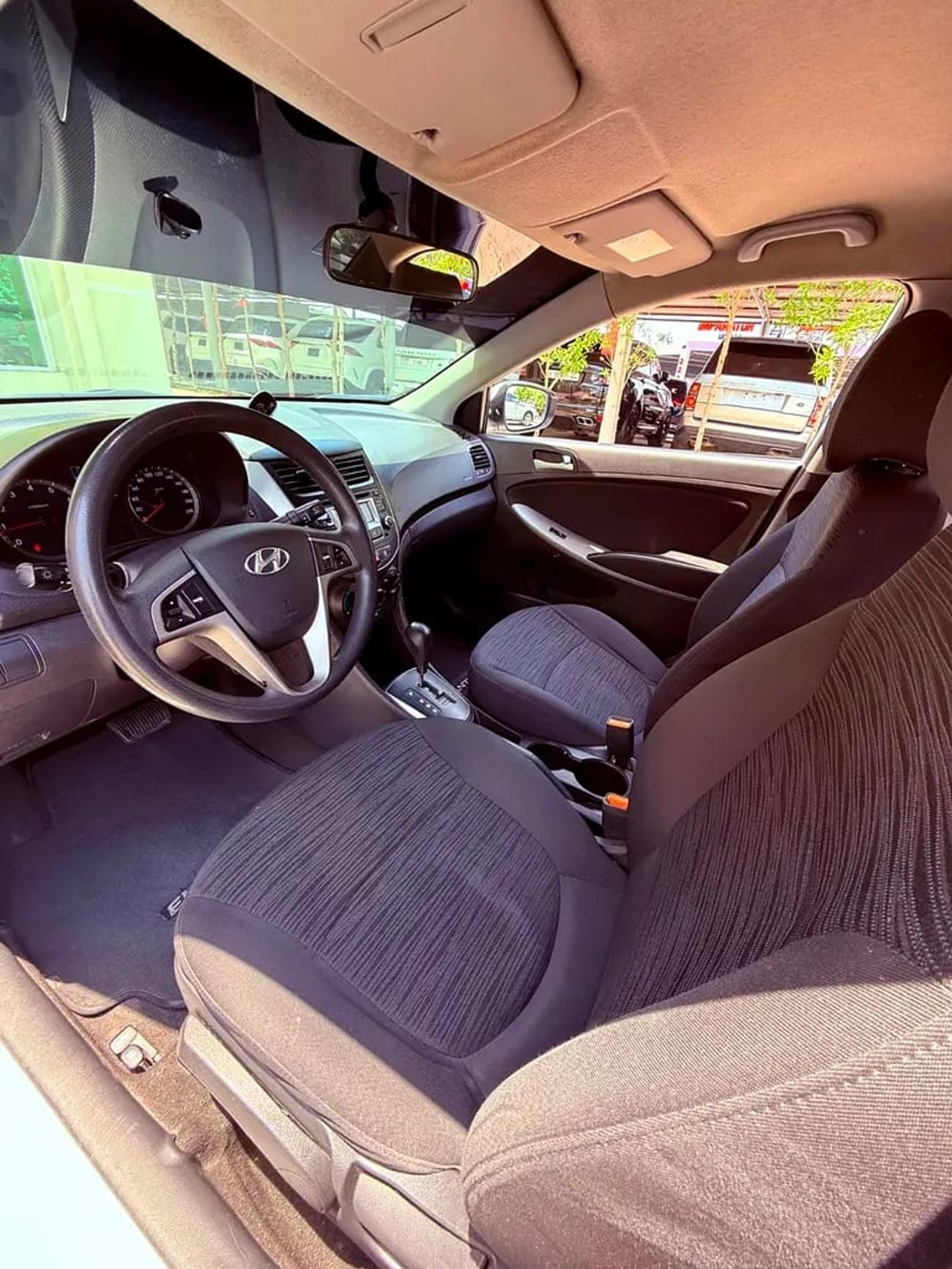 Hyundai Accent GCC Specs - Well Maintained