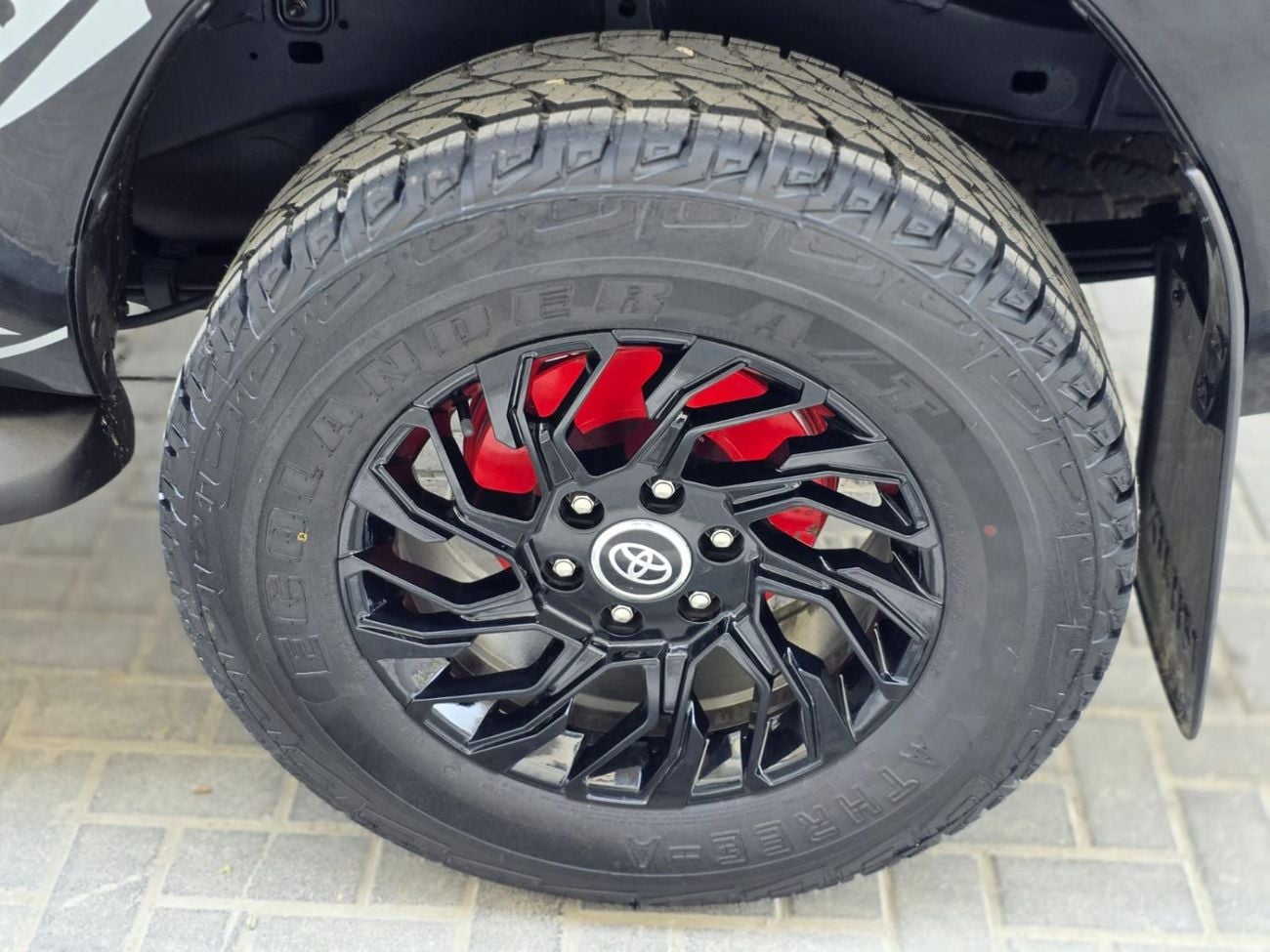 تويوتا هيلوكس 2.8 | 2017 | 2.8 Diesel Engine - AT - 4WD | AFTER MARKET FACELIFTED