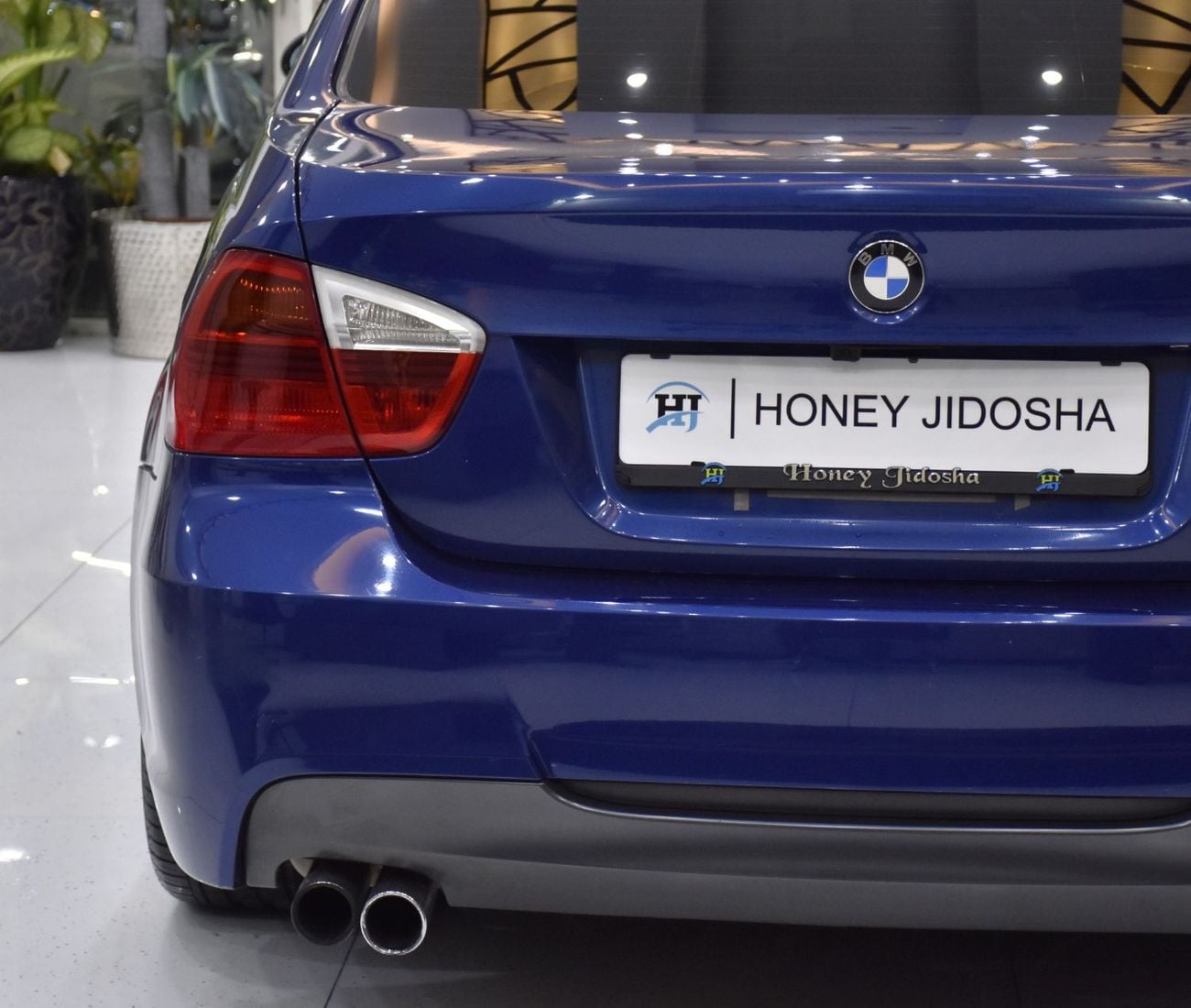 BMW 325i STANDARD EXCELLENT DEAL for our BMW 325i ( 2006 Model ) in Blue Color Japanese Specs