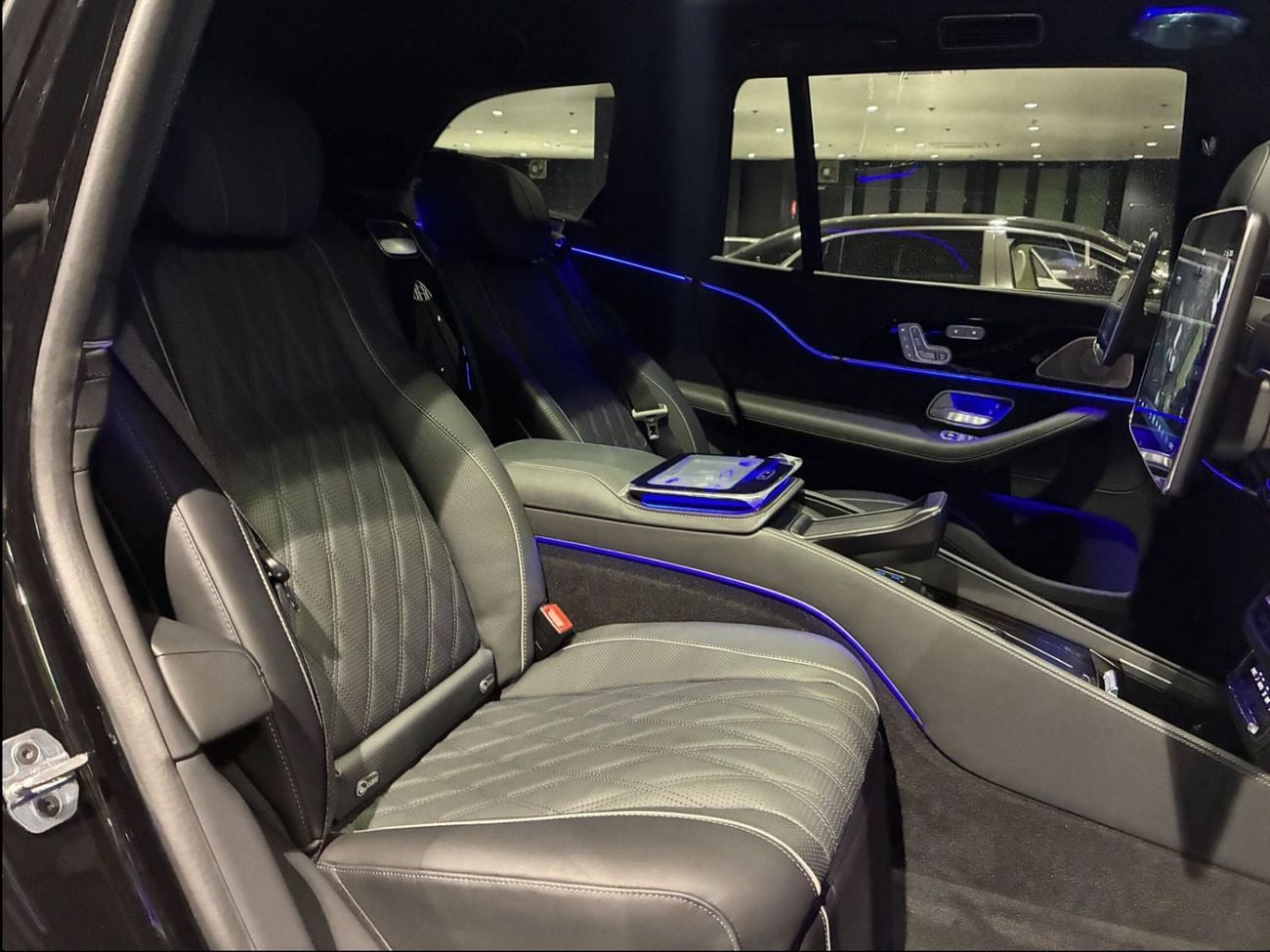 مرسيدس مايباخ gls600 مايباخ
