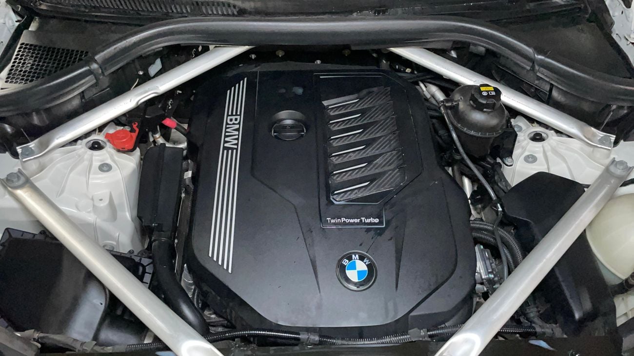 بي أم دبليو X5 XDRIVE40i M SPORT كارس24 هي سوق ضخم للسيارات المستعملة موثوق ومضمون ٪كارس24 هي سوق ضخم للسيارات المستعملة موثوق ومضمون