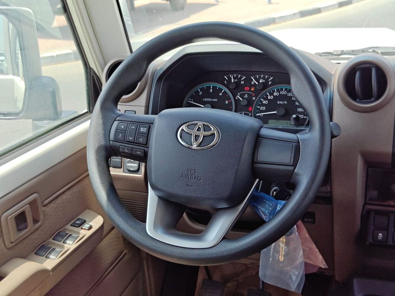 Toyota Land Cruiser 70 LC76 LX LC78 2.8L 5DOOR Hardtop diesel manual