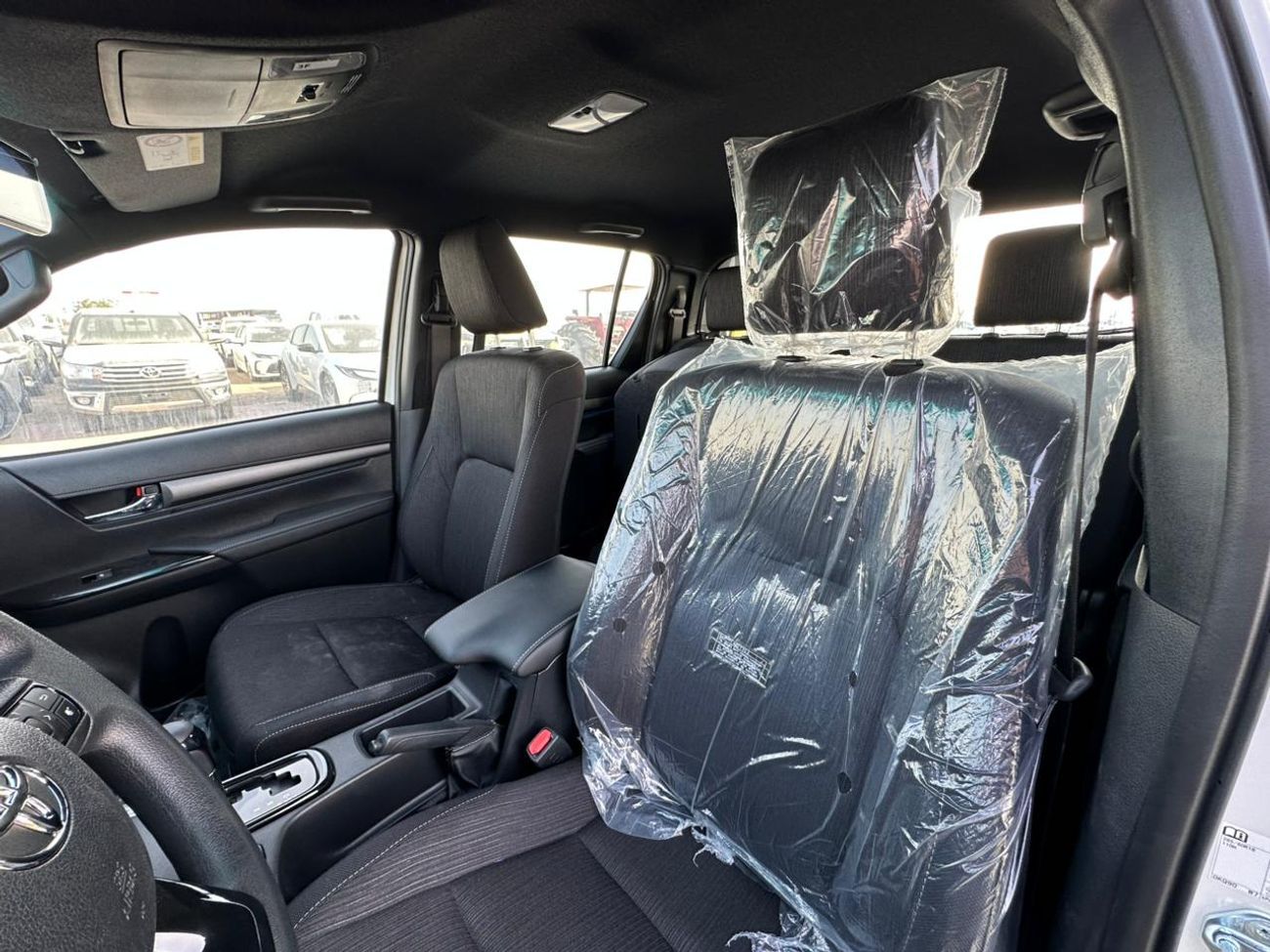 تويوتا هيلوكس 2026 HILUX D/C 4WD 4.0 V A/T EXL WHITE | BLACK