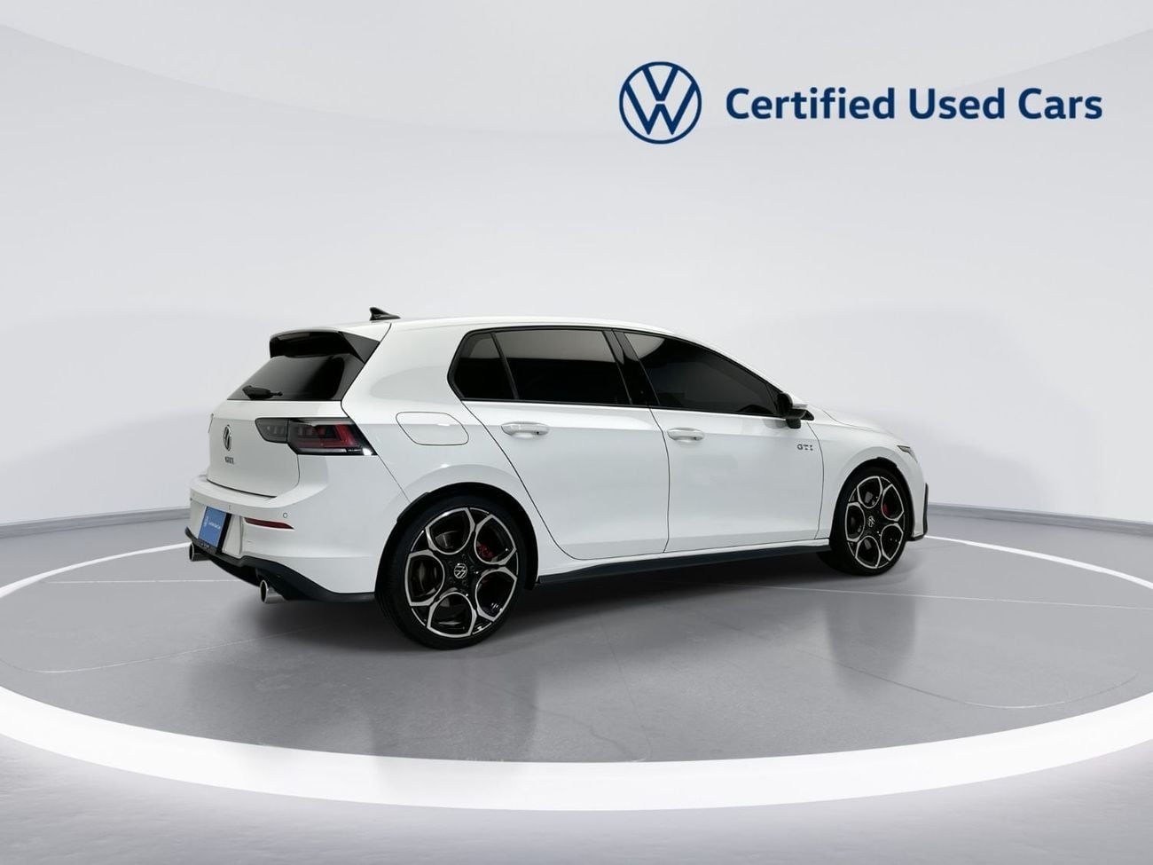 Volkswagen Golf GTI Golf GTI 2.0L | Leather Seats | Turbo Engine | Iconic GTI Styling | Connected Technology | GCC Speci