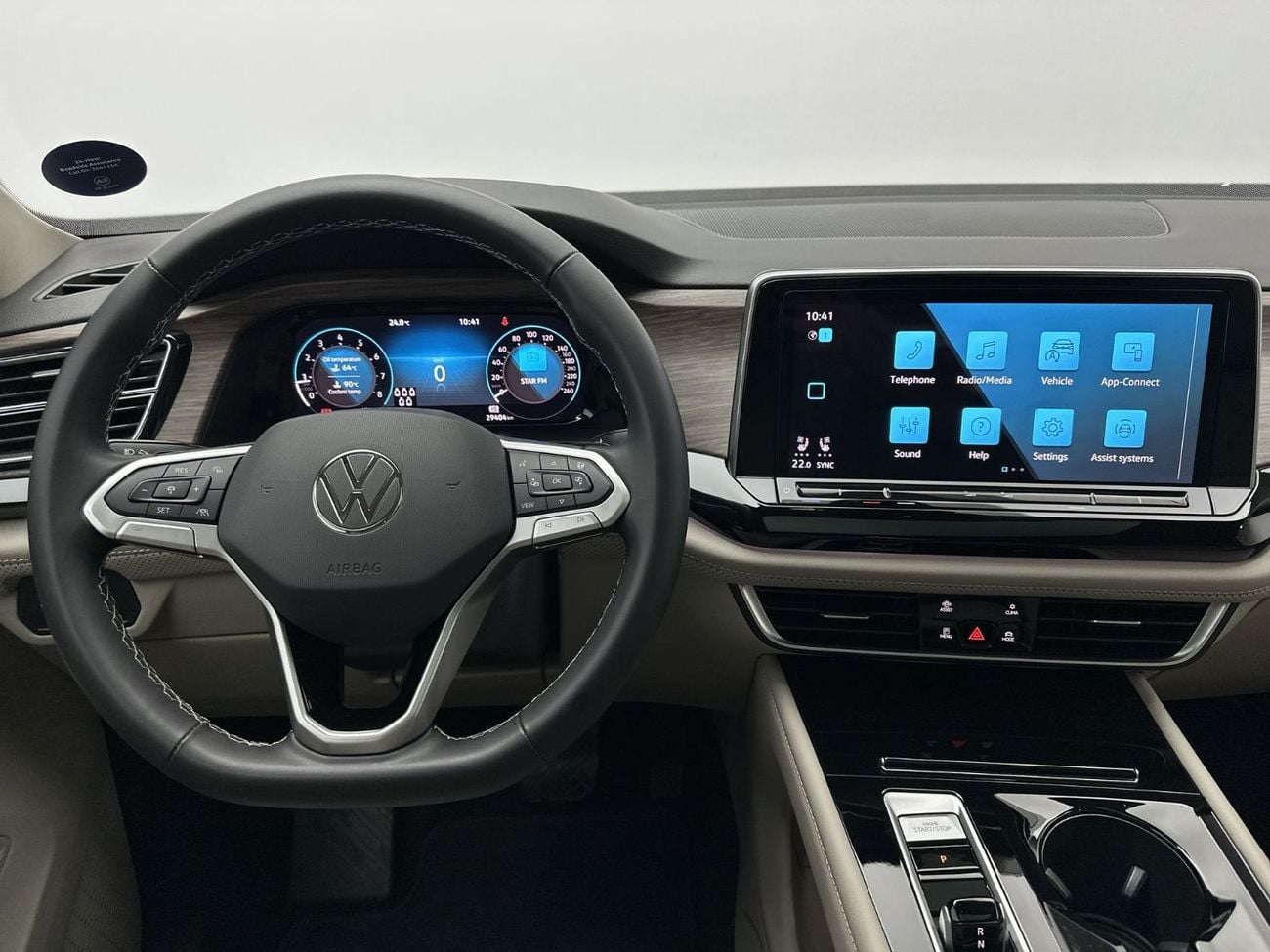 Volkswagen Teramont COMFORTLINE Teramont Comfortline Premium Leather 7-Seater SUV | Panoramic Sunroof | Desert Comfort Ready