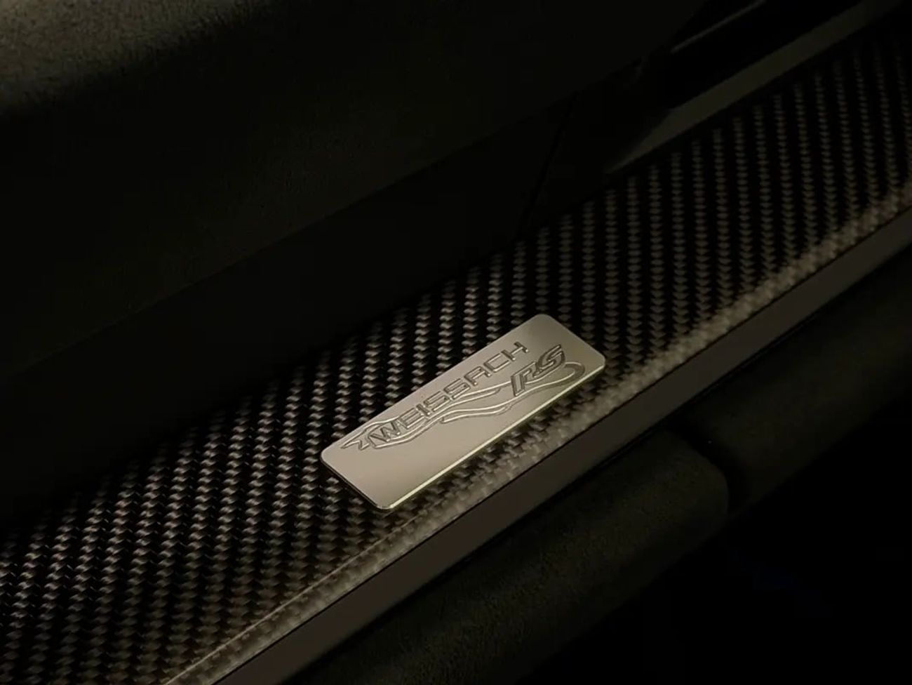 Porsche 911 GT3RS (992) Weissach Package brand