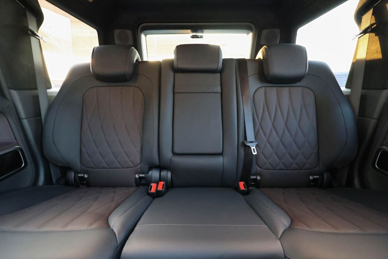 Mercedes Benz G63 AMG STANDARD Night Package
