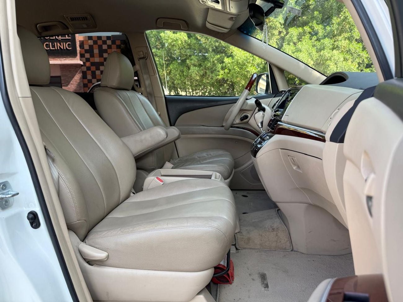 Toyota Previa SE