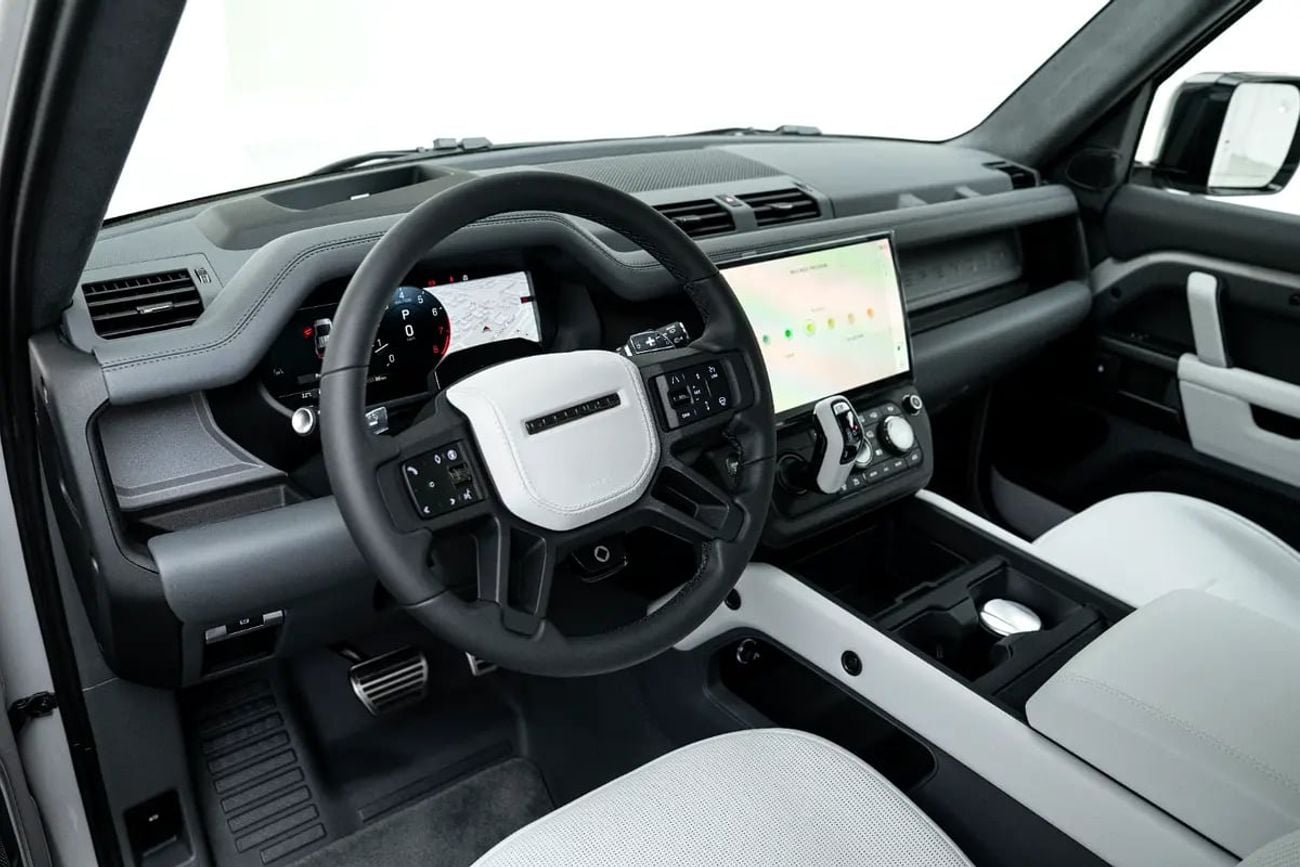 Land Rover Defender 110 Octa P635 GCC Specs