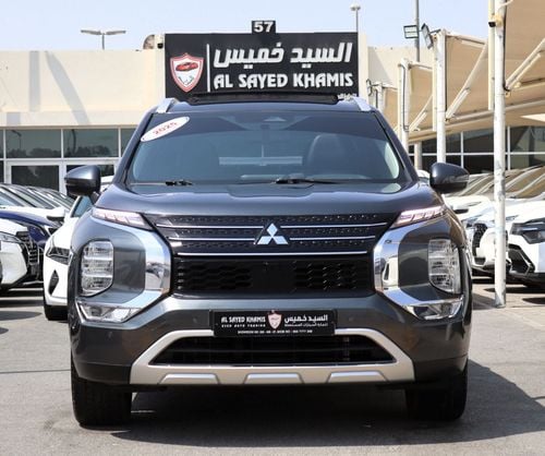Mitsubishi Outlander GLX HIGHLINE ACCIDENTS FREE - GCC - H LINE - LOW MLAGE - PERFECT CONDITION INSIDE OUT